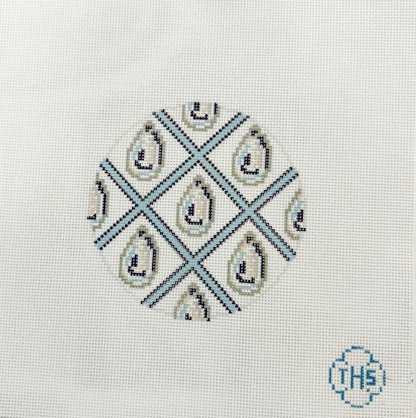 The Stitched Hydrangea - Oyster Lattice