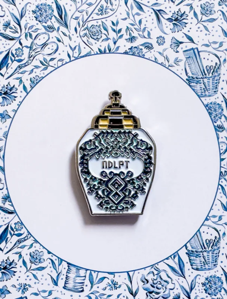 Penny Linn Delft Jar Needle Minder
